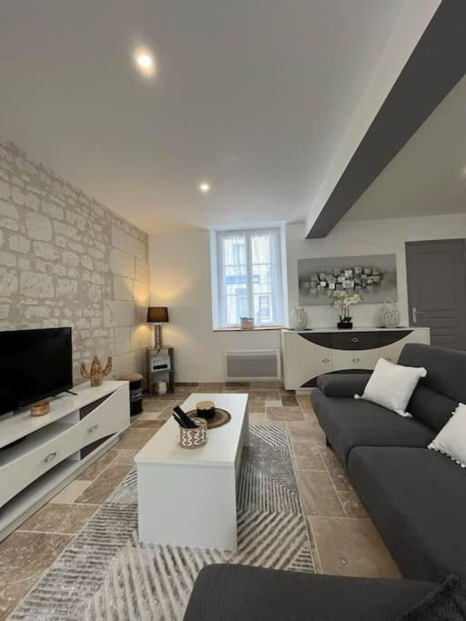 Charmante Maison De Bourg Cosy Acces Wifi Sepmes Exterior foto